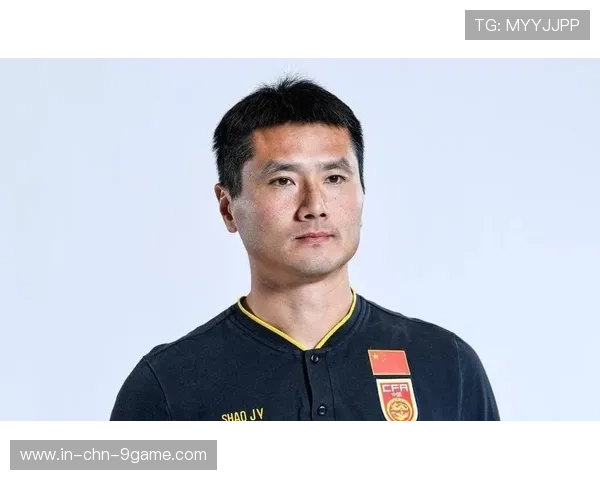 国足新帅邵佳一用人大胆，三大新星被提拔，邵佳一德甲